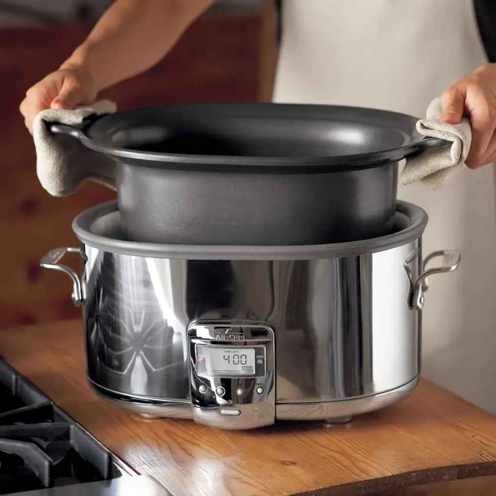 7-Quart Stainless Steel Programmable Slow Cooker with LCD Digital Timer