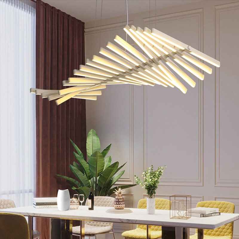 Modern LED Pendant Chandelier In the dining room