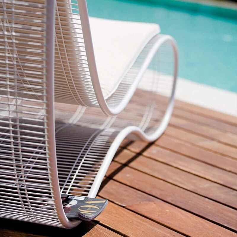 Luxury Minimalist Sun Lounger - Ergonomic Patio and Beach Chair Close up