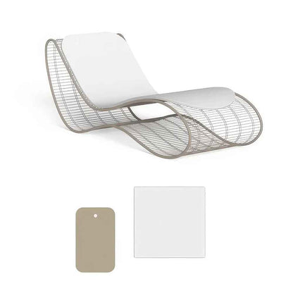 Luxury Minimalist Sun Lounger - Ergonomic Patio and Beach Chair Champagne