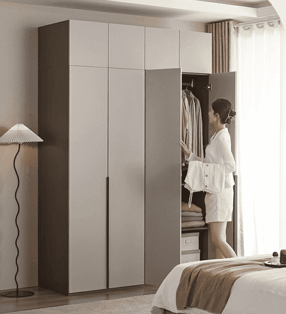 Compact Elegance: Modern Small Apartment Wardrobe in the bed room